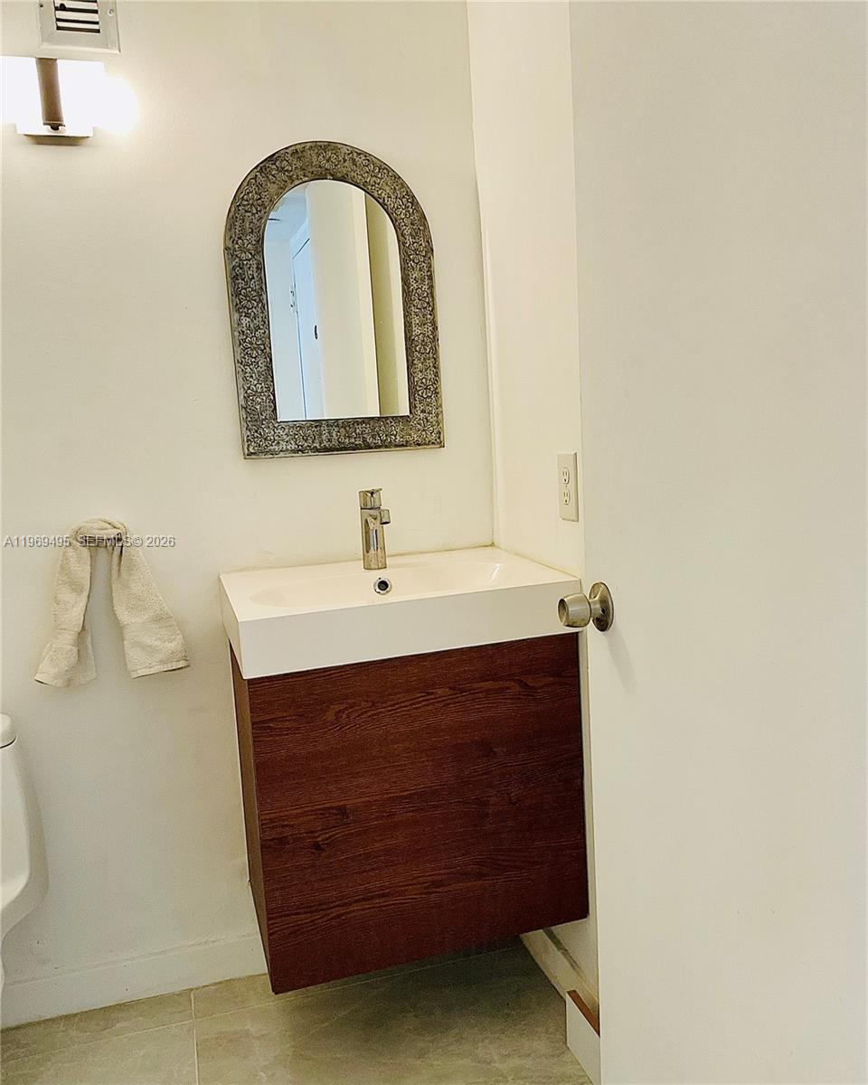 COSTA BELLA CONDO - Residential Lease