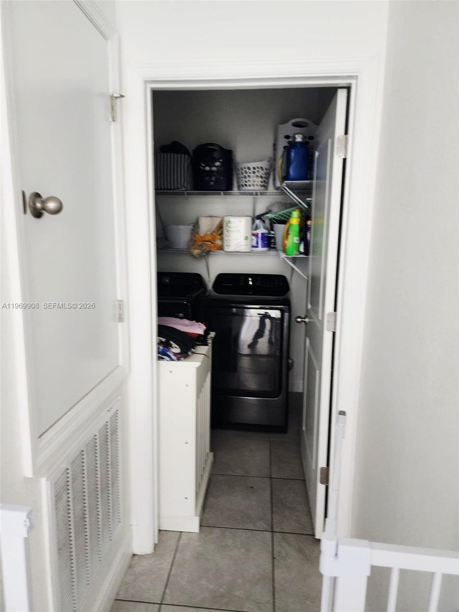 MARION OAKS UN NINE - Residential