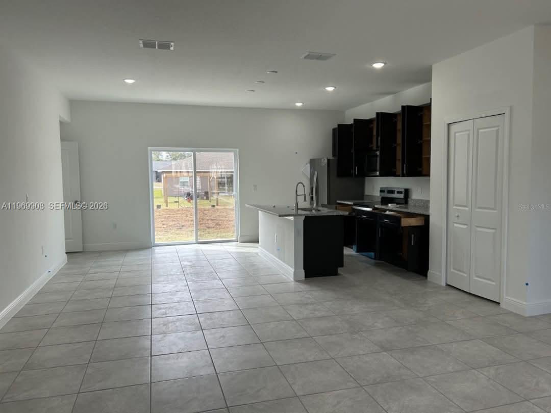 684 Marion Oaks Manor