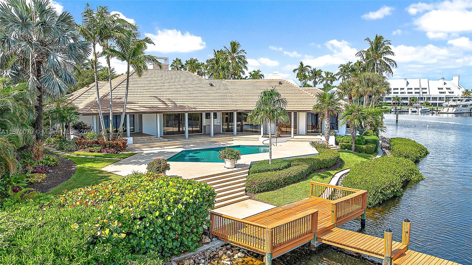 Admirals Cove - Residential