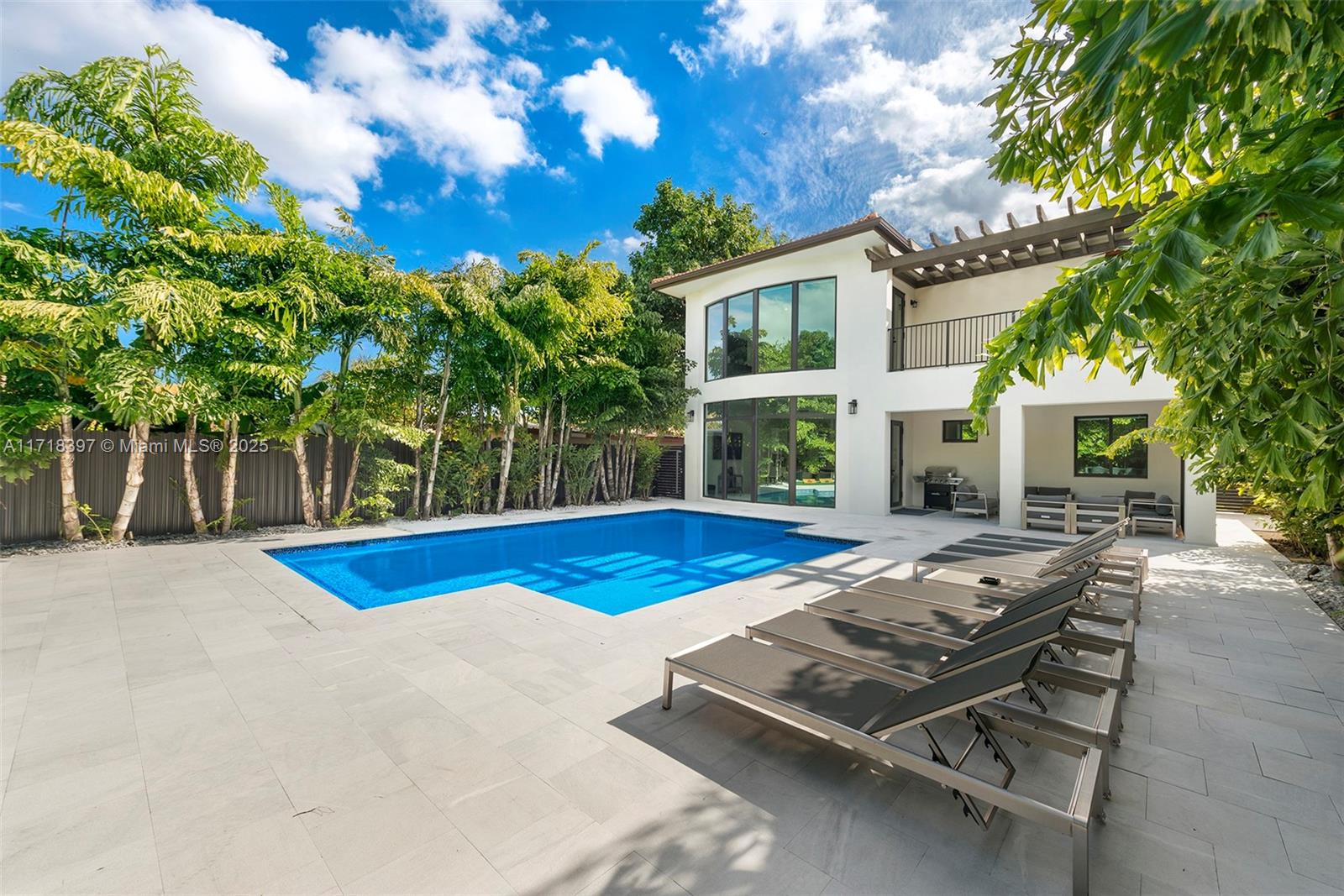 CORAL VILLAS REV - Residential