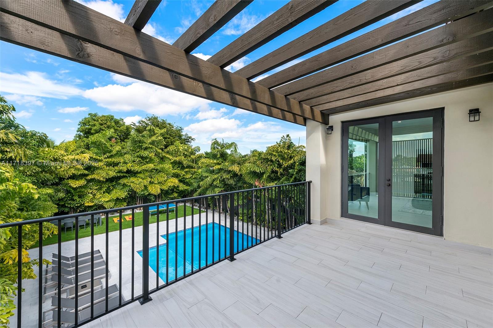 CORAL VILLAS REV - Residential