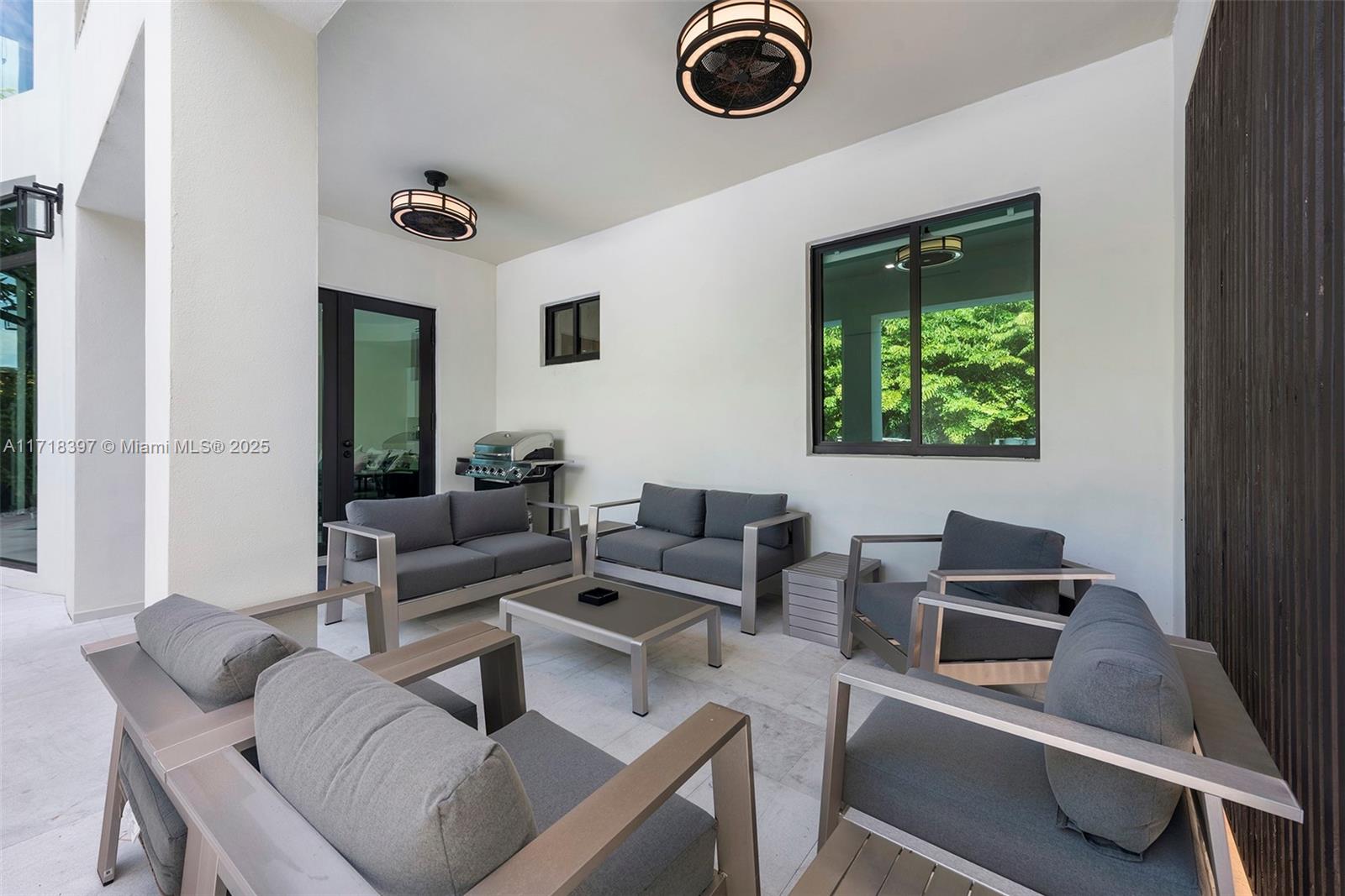 CORAL VILLAS REV - Residential