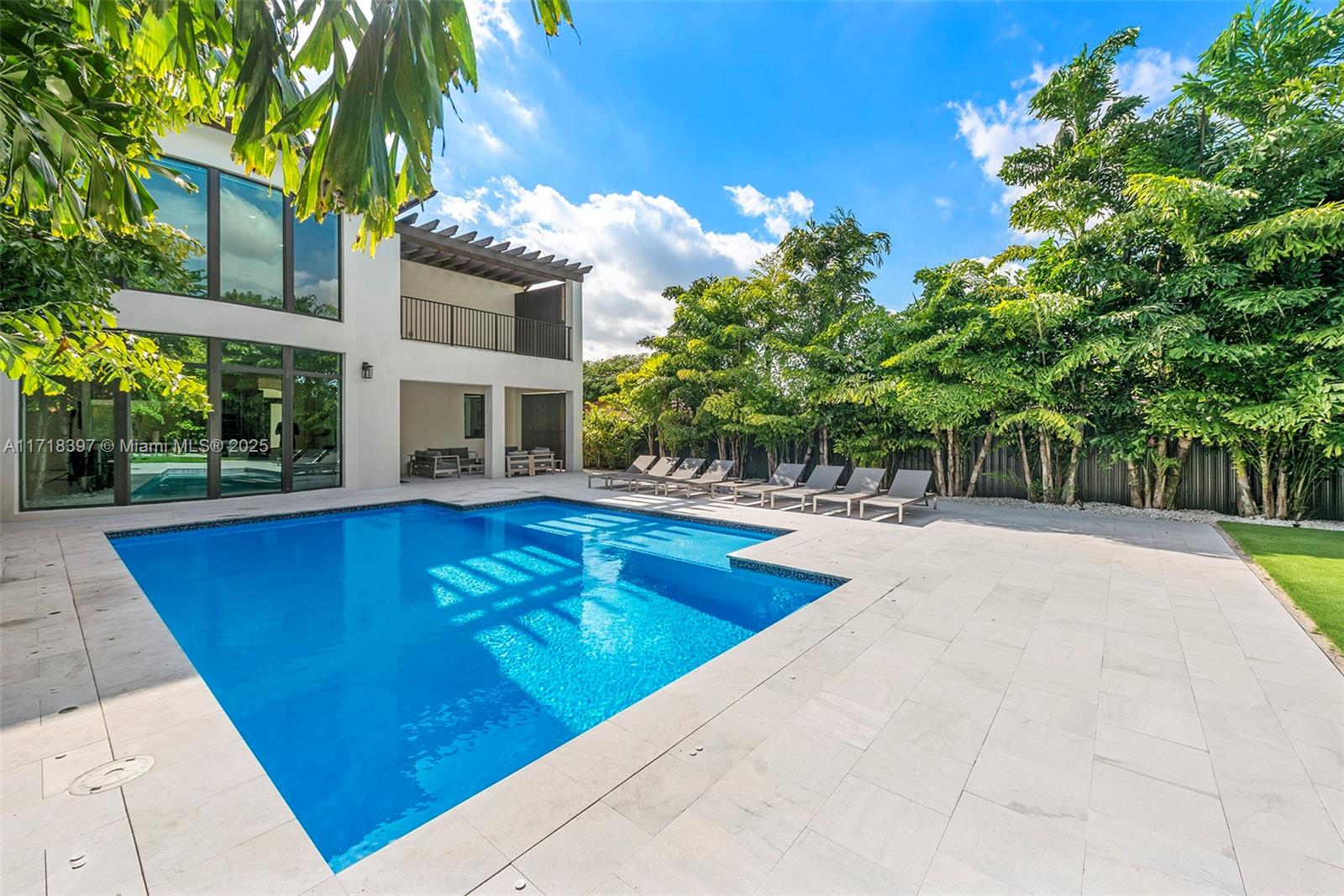 CORAL VILLAS REV - Residential