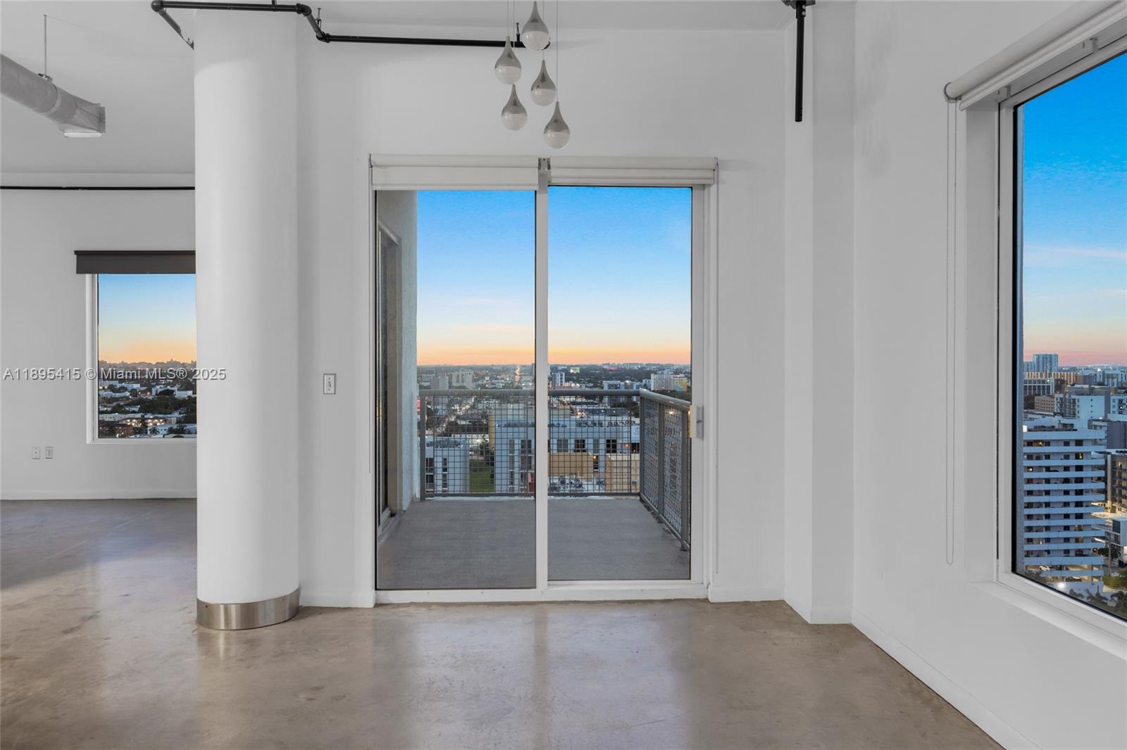 NEO CONDO - Residential