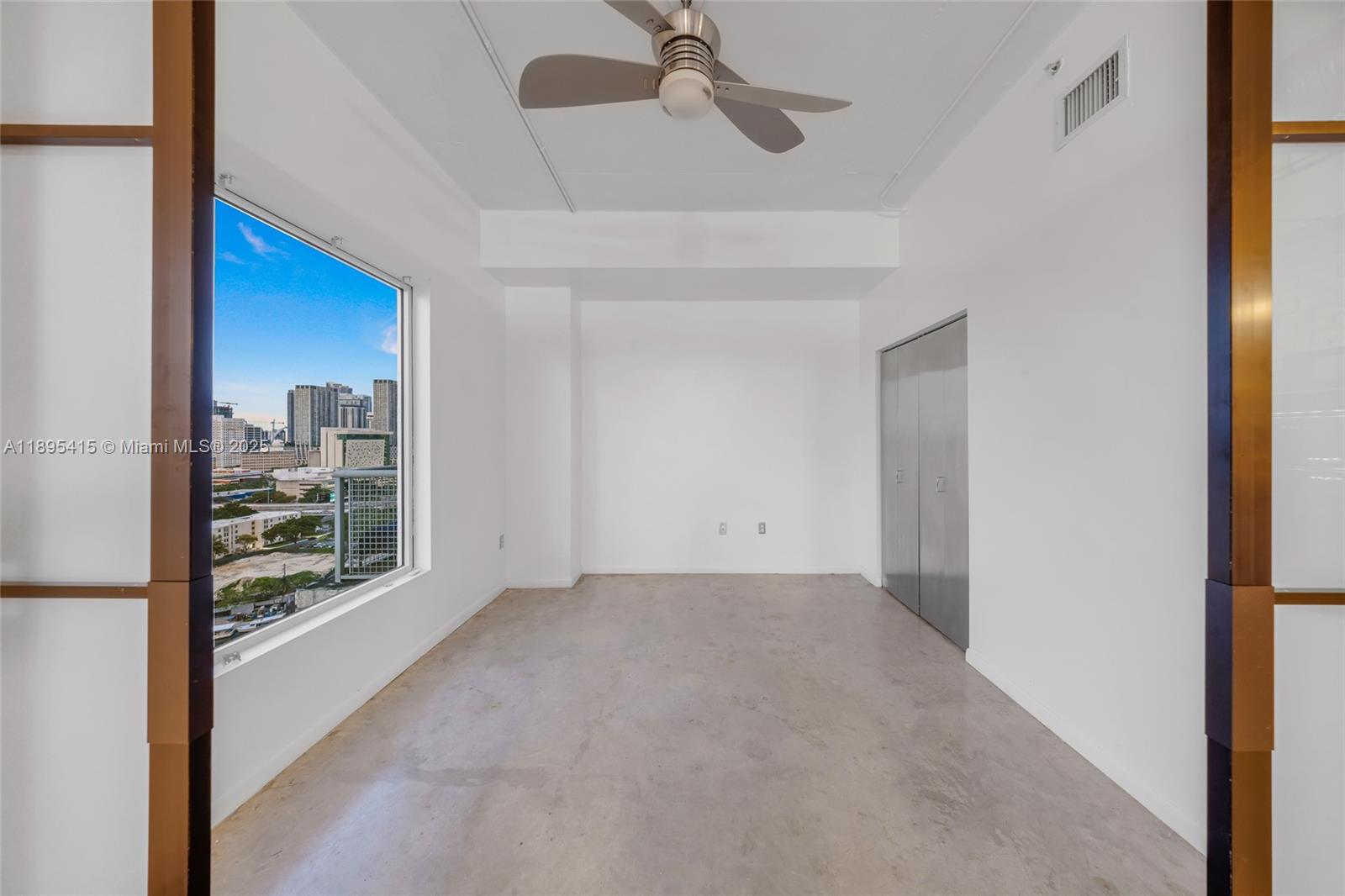 NEO CONDO - Residential