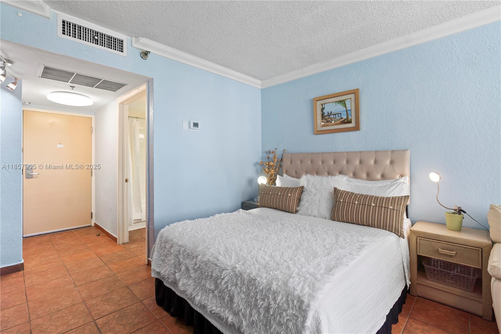 19201 Collins Ave 129