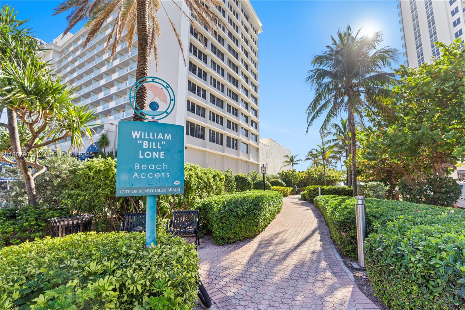 THE AVENTURA BEACH CLUB C - Residential