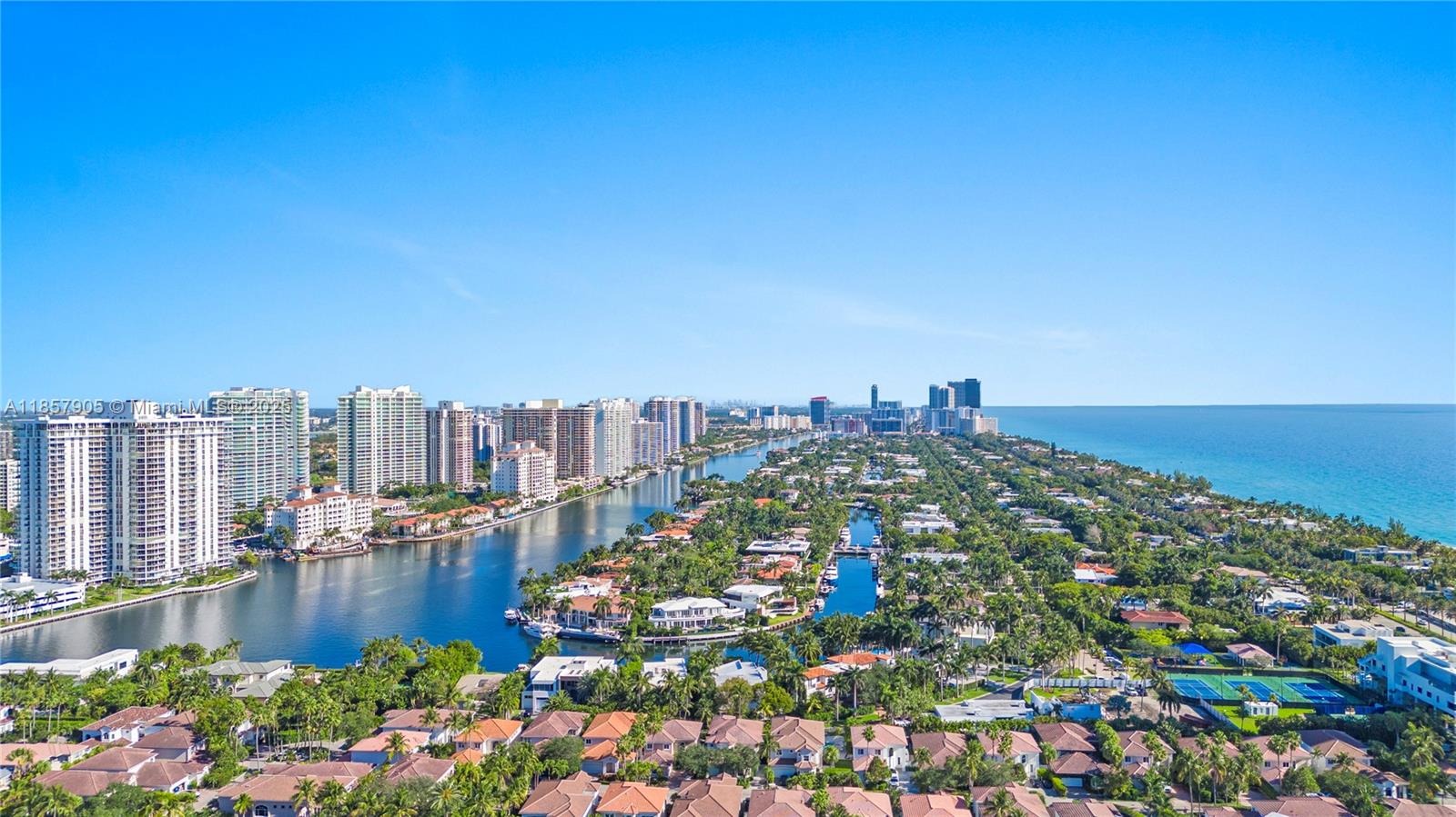 THE AVENTURA BEACH CLUB C - Residential