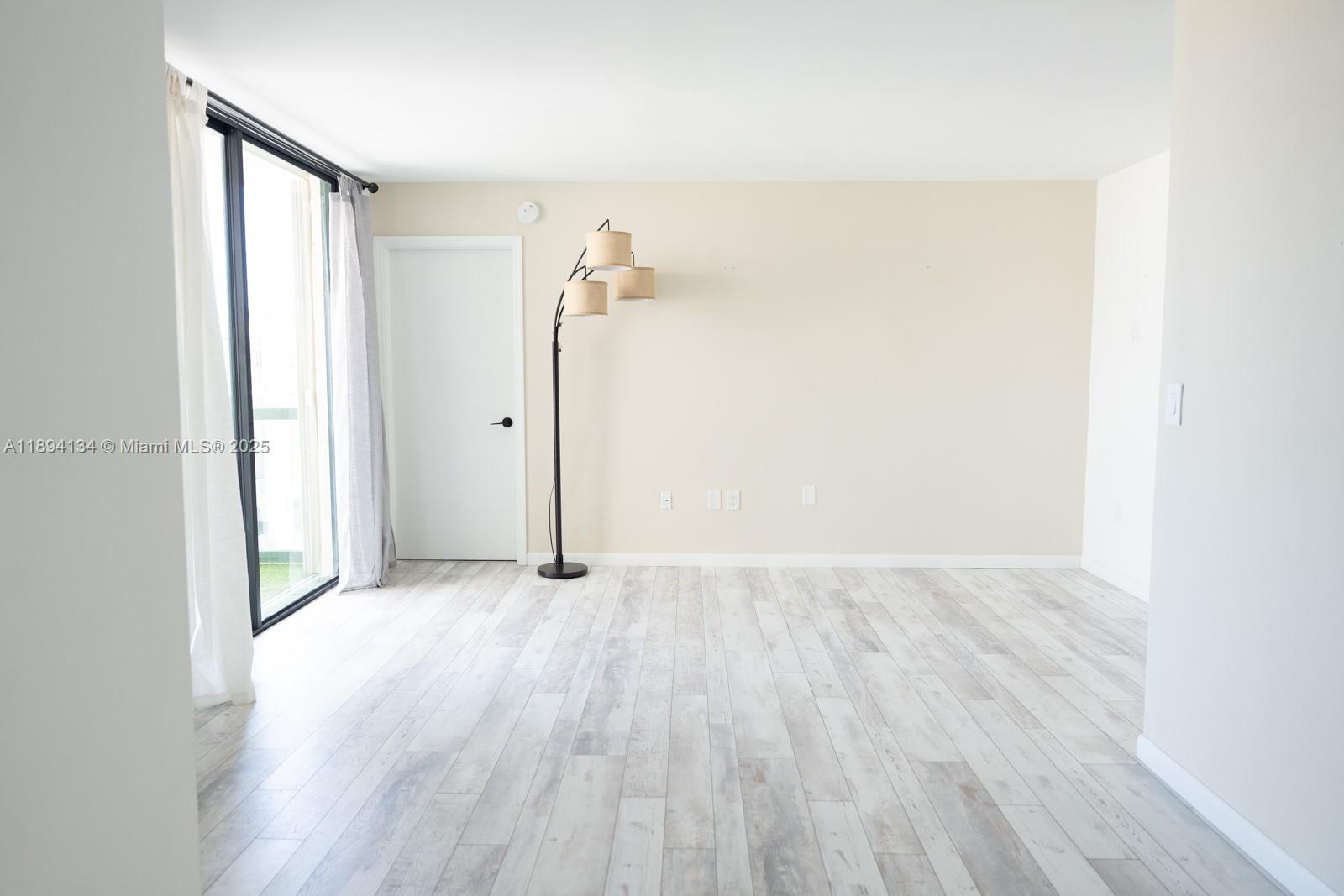 INTERNATIONAL TOWERS COND - Residential Lease