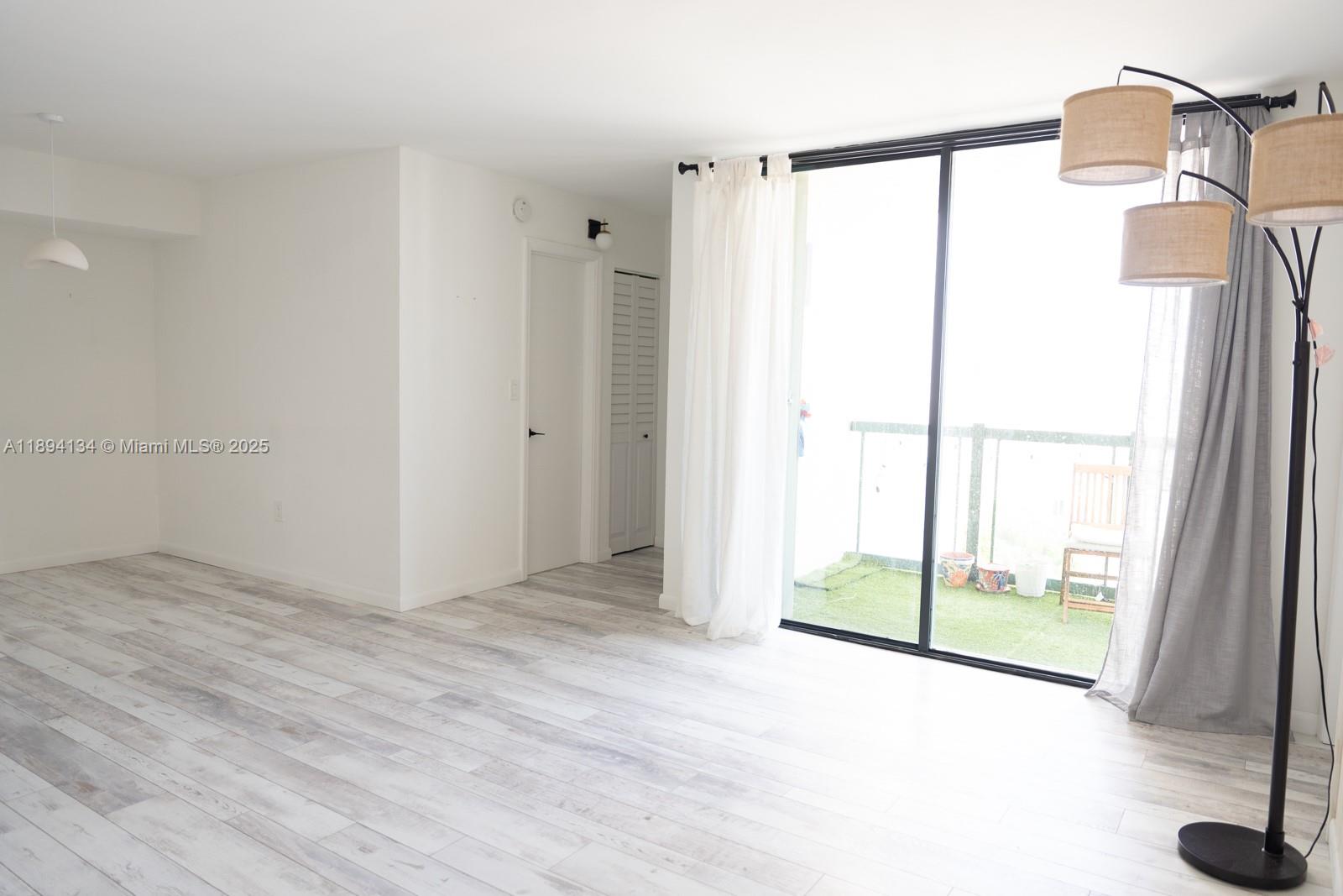 INTERNATIONAL TOWERS COND - Residential Lease