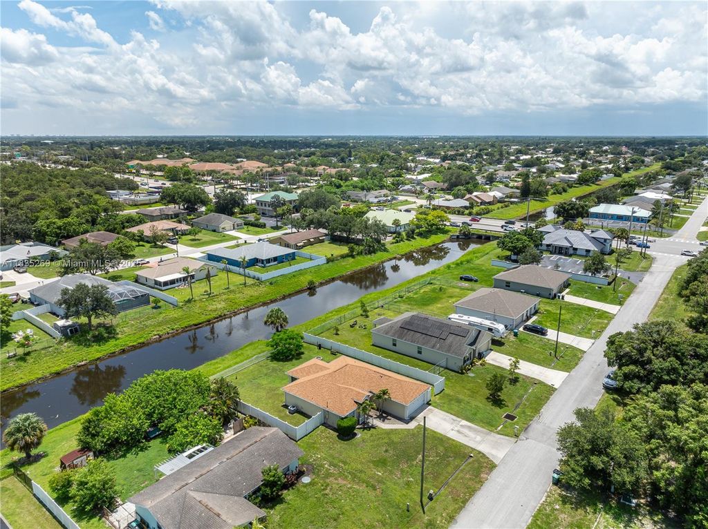 Photo of 2357 SW Chestnut Ln, Port St Lucie, FL 34953 (MLS # A11835269)