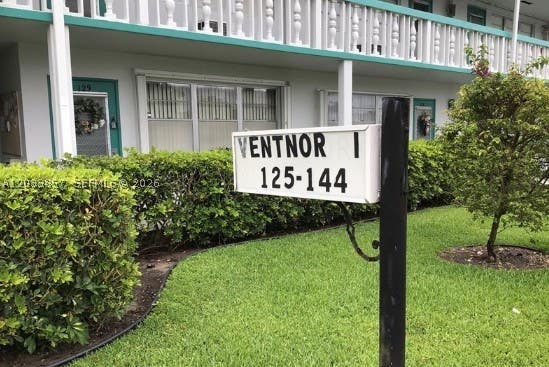 Photo of 143 Ventnor I #143, Deerfield Beach, FL 33442 (MLS # A12033857)