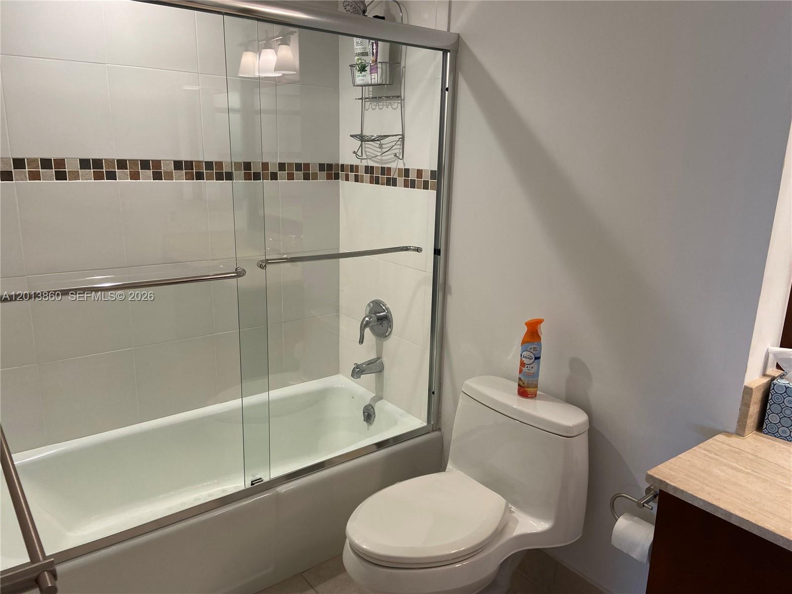 HAMPTON BEACH CLUB CONDO - Residential Lease