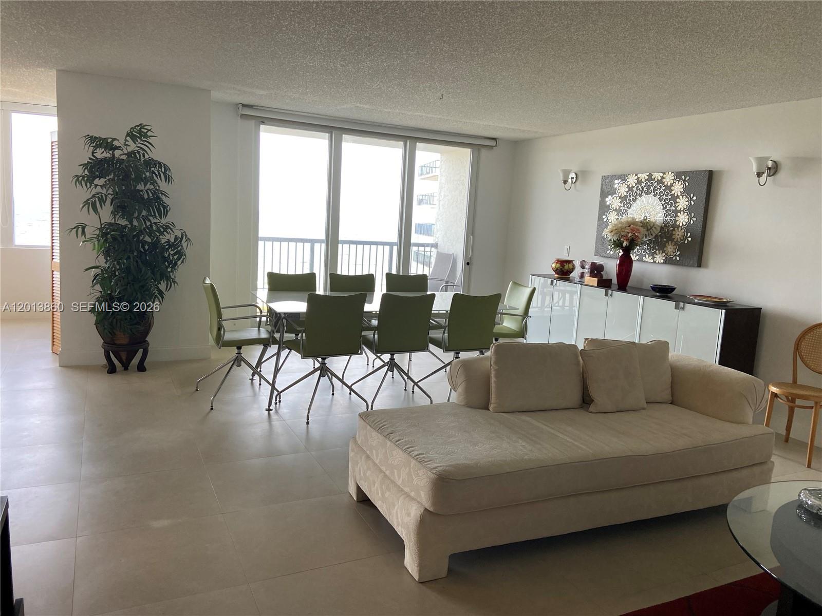 HAMPTON BEACH CLUB CONDO - Residential Lease