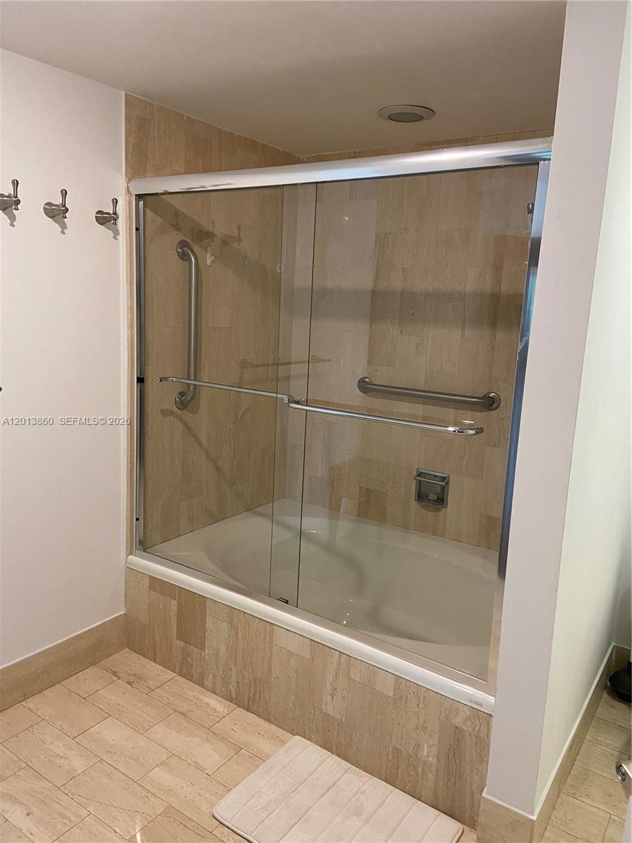 HAMPTON BEACH CLUB CONDO - Residential Lease