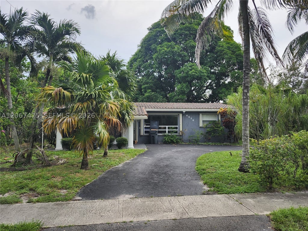 Photo of 6570 Thomas St #-, Hollywood, FL 33024 (MLS # A12067475)