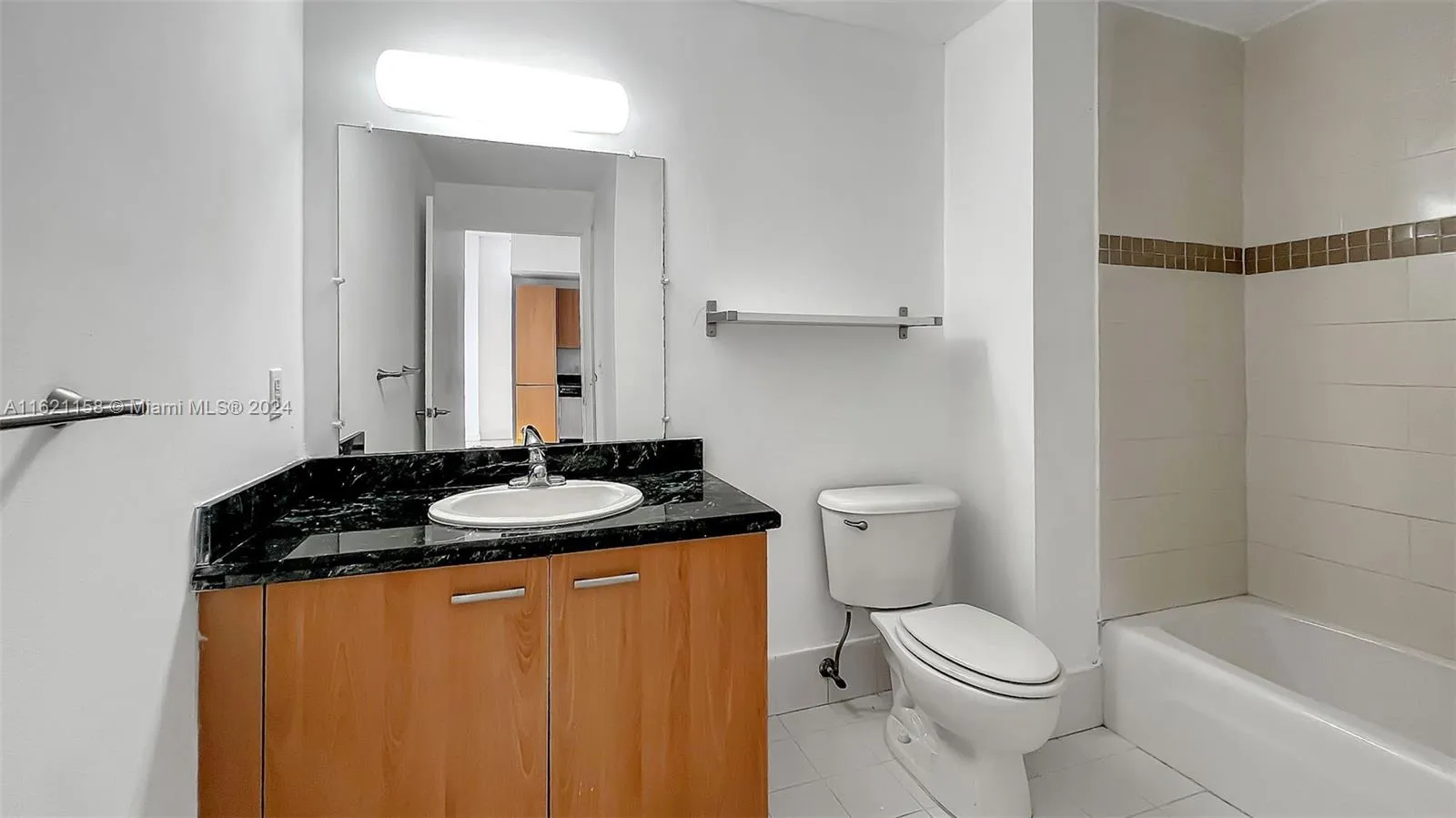 Miami, Florida 33136, United States, 1 Bedroom Bedrooms, ,1 BathroomBathrooms,Residential,Pending,52728