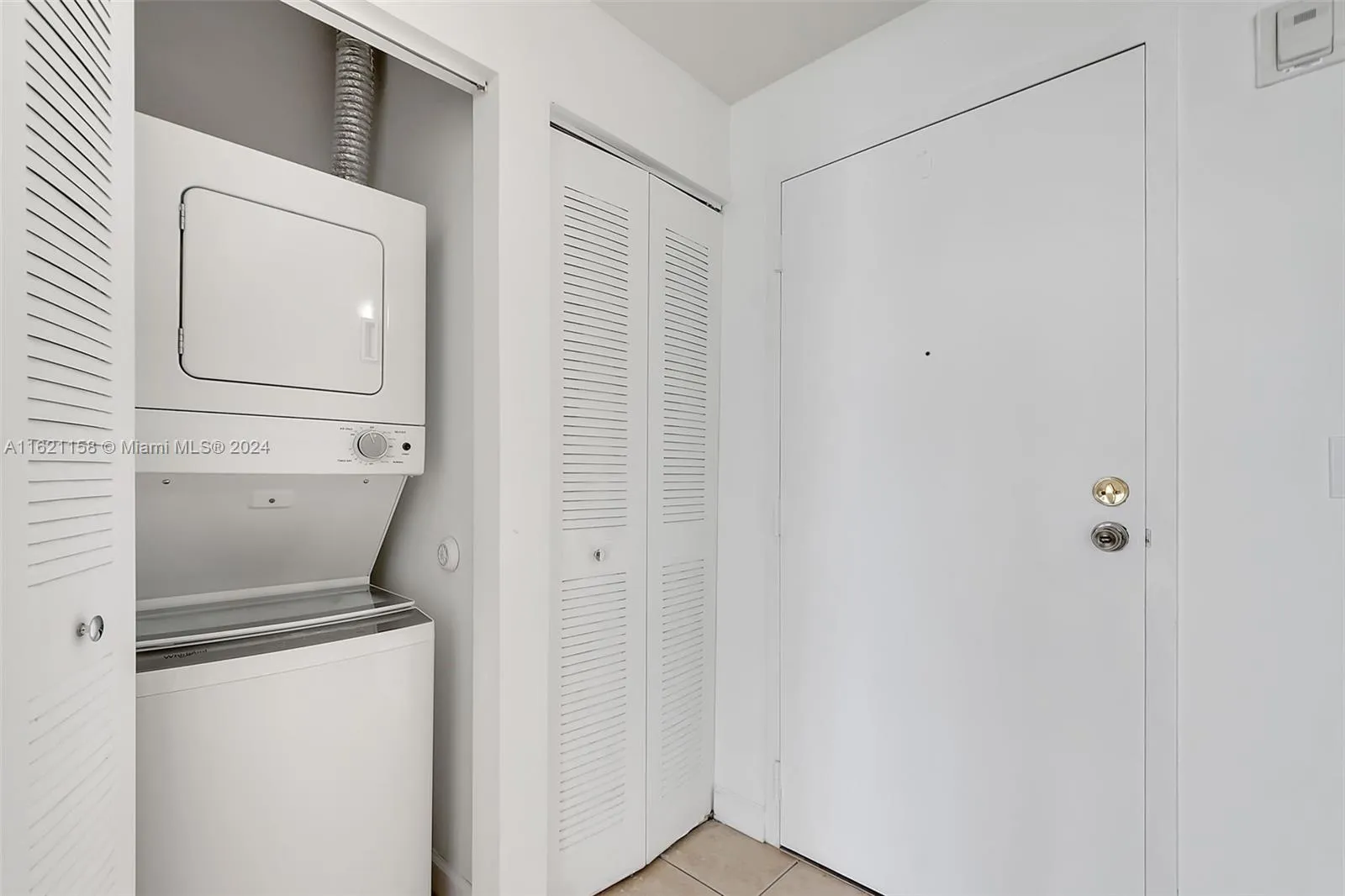 Miami, Florida 33136, United States, 1 Bedroom Bedrooms, ,1 BathroomBathrooms,Residential,Pending,52728