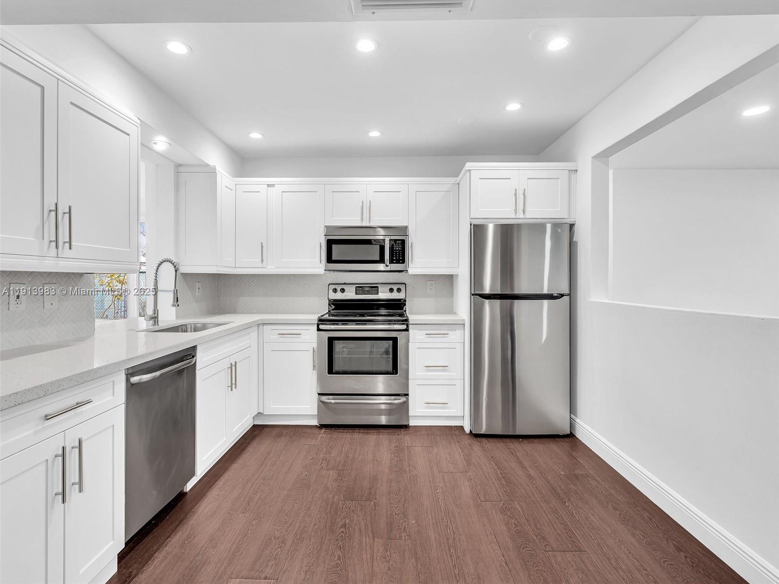 SWAY SHORES - Residential Lease