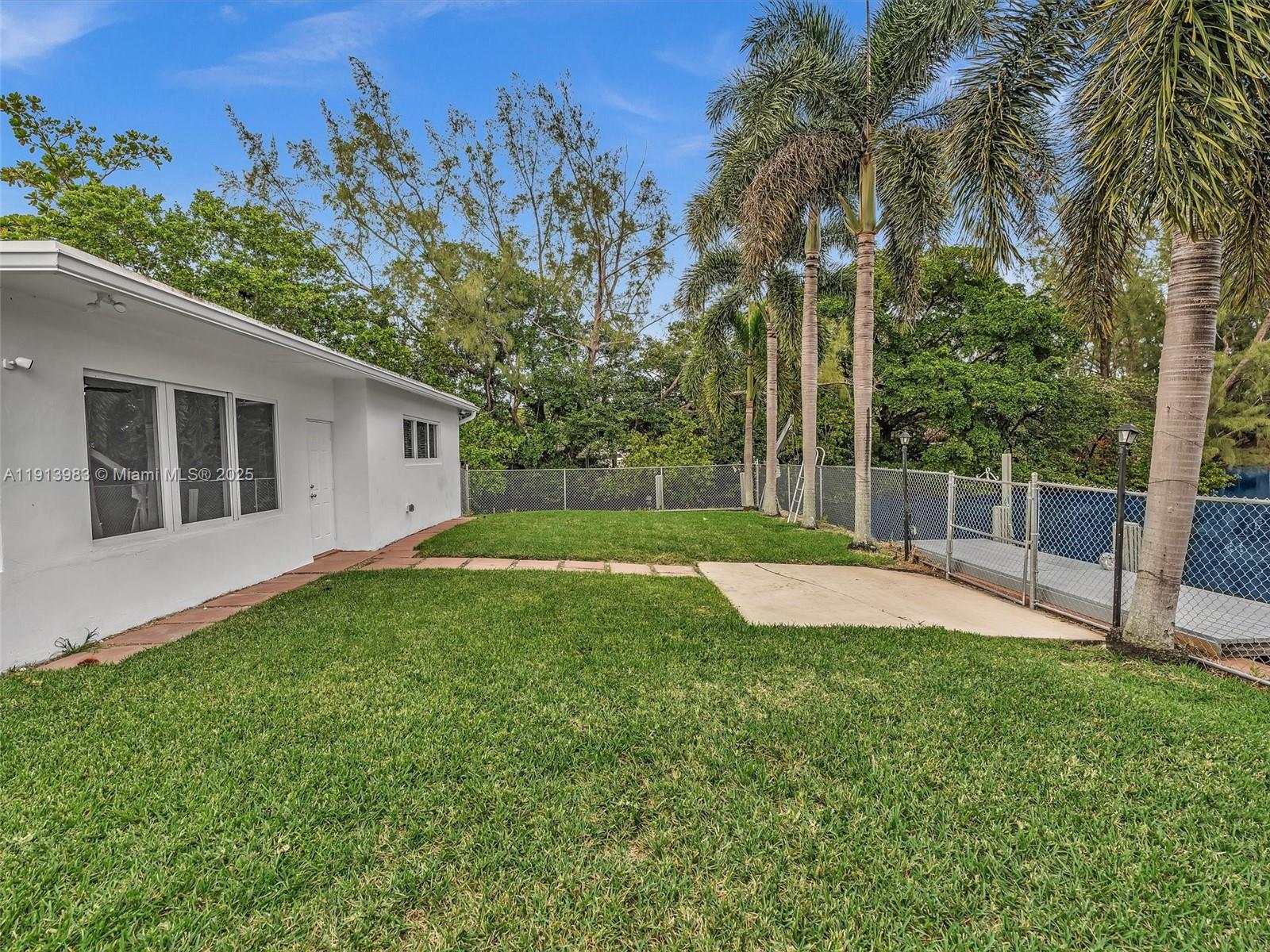 SWAY SHORES - Residential Lease