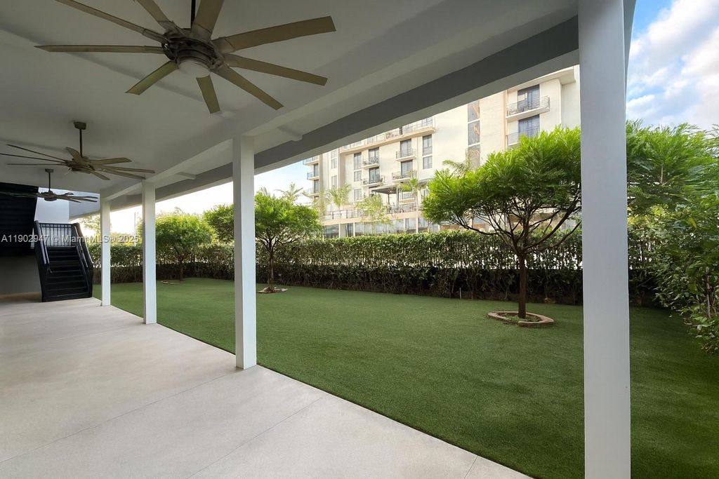 Photo of 18651 NE 24th Pl, Miami, FL 33180 (MLS # A11902947)