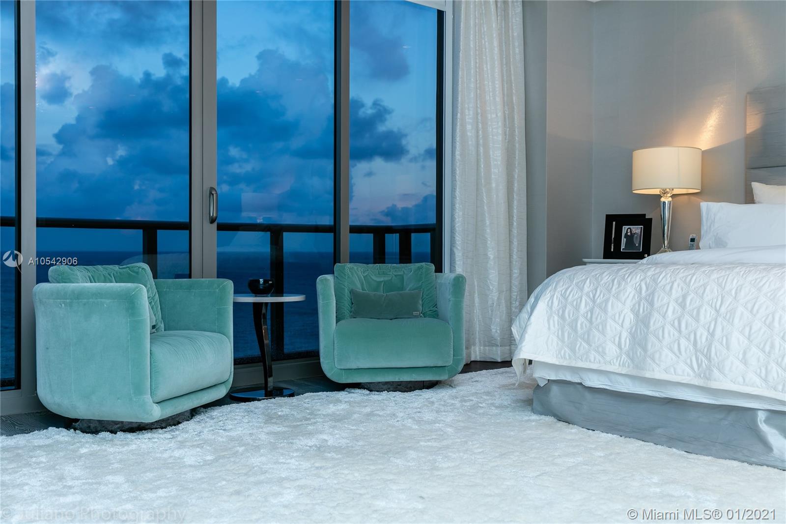 Mansions at Acqualina - Residential