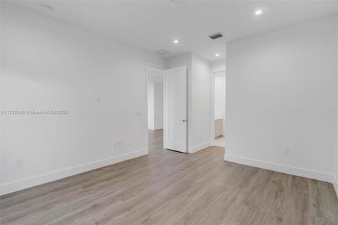 listing image 50