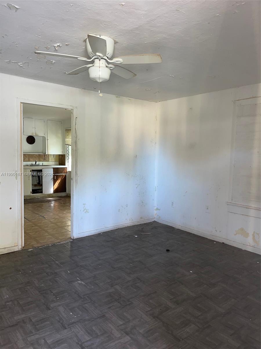 HIGH SCHOOL PK TRACK - Land