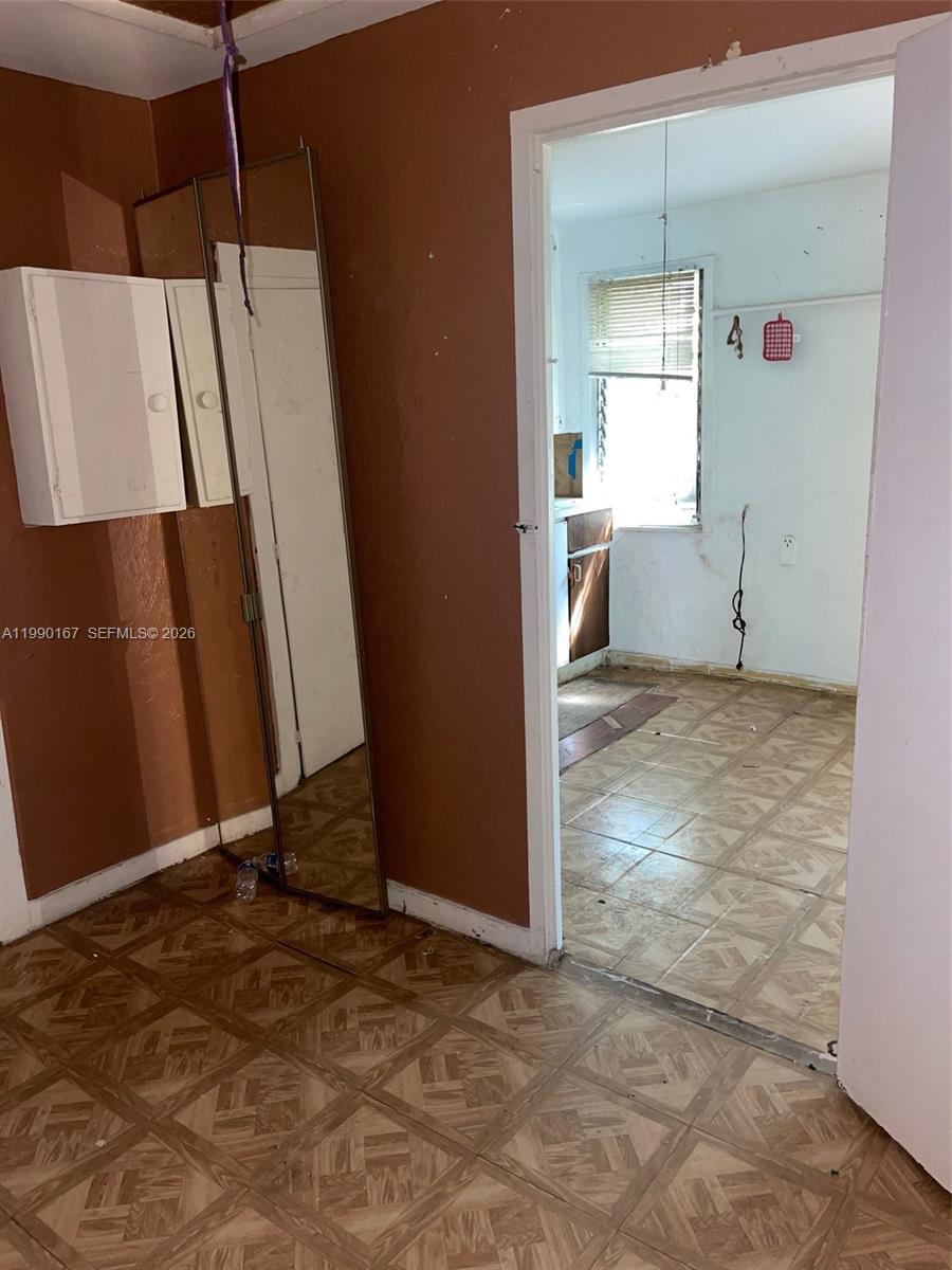 HIGH SCHOOL PK TRACK - Land