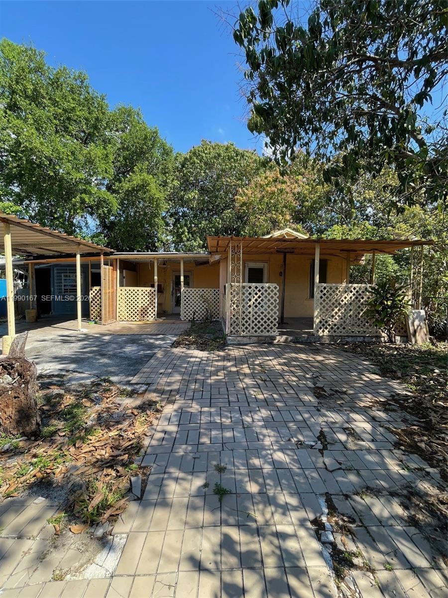 HIGH SCHOOL PK TRACK - Land