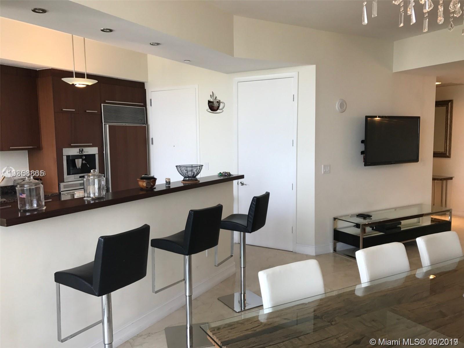 TDR TOWER I CONDO - Residential Lease