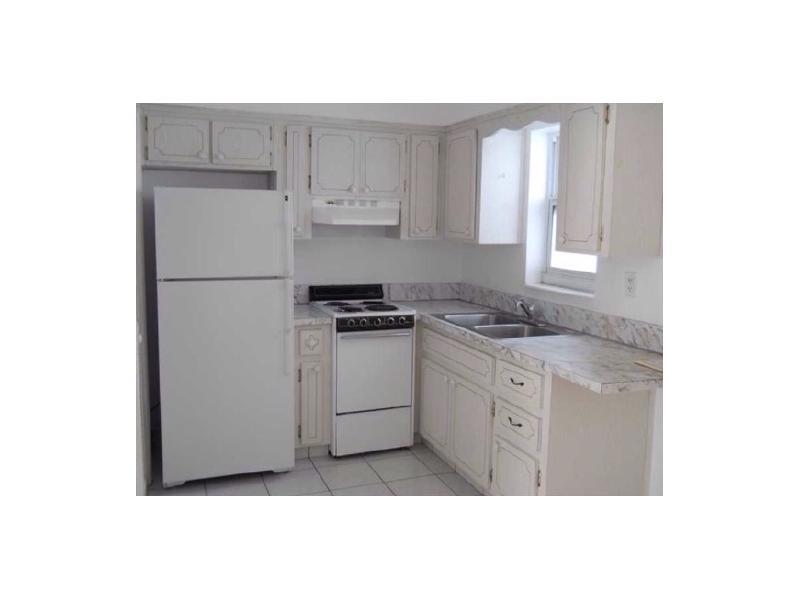 PARADISE GARDENS INC COND - Residential Lease