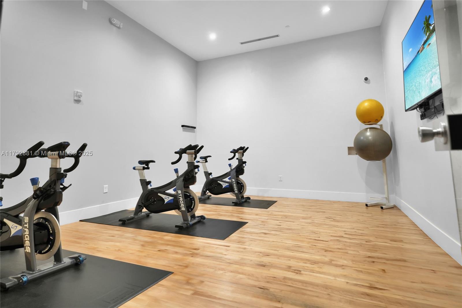 COURTS BRICKELL KEY CONDO - Residential Lease
