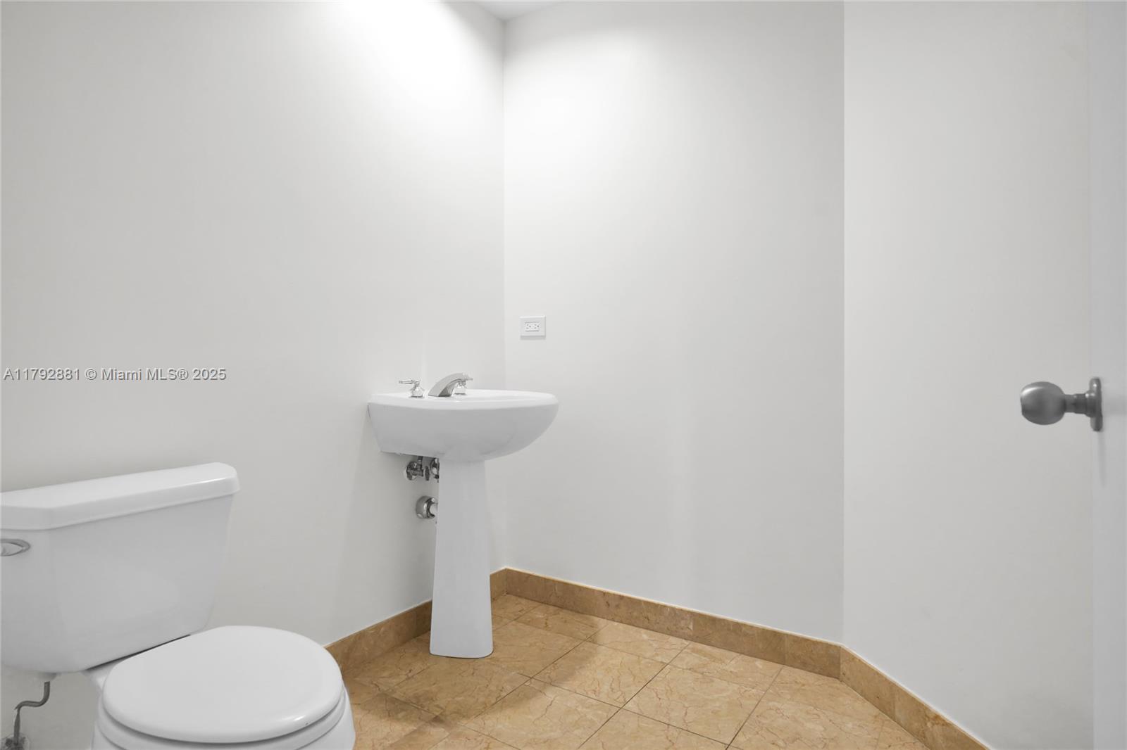 COURTS BRICKELL KEY CONDO - Residential Lease