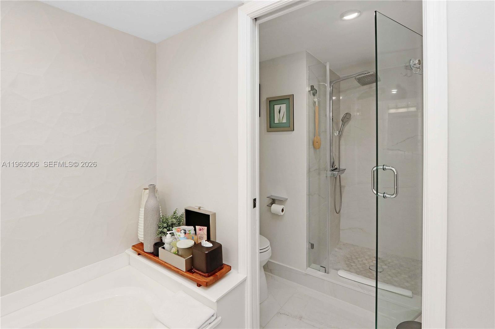 MYSTIC POINTE TOWER 500 C - Residential