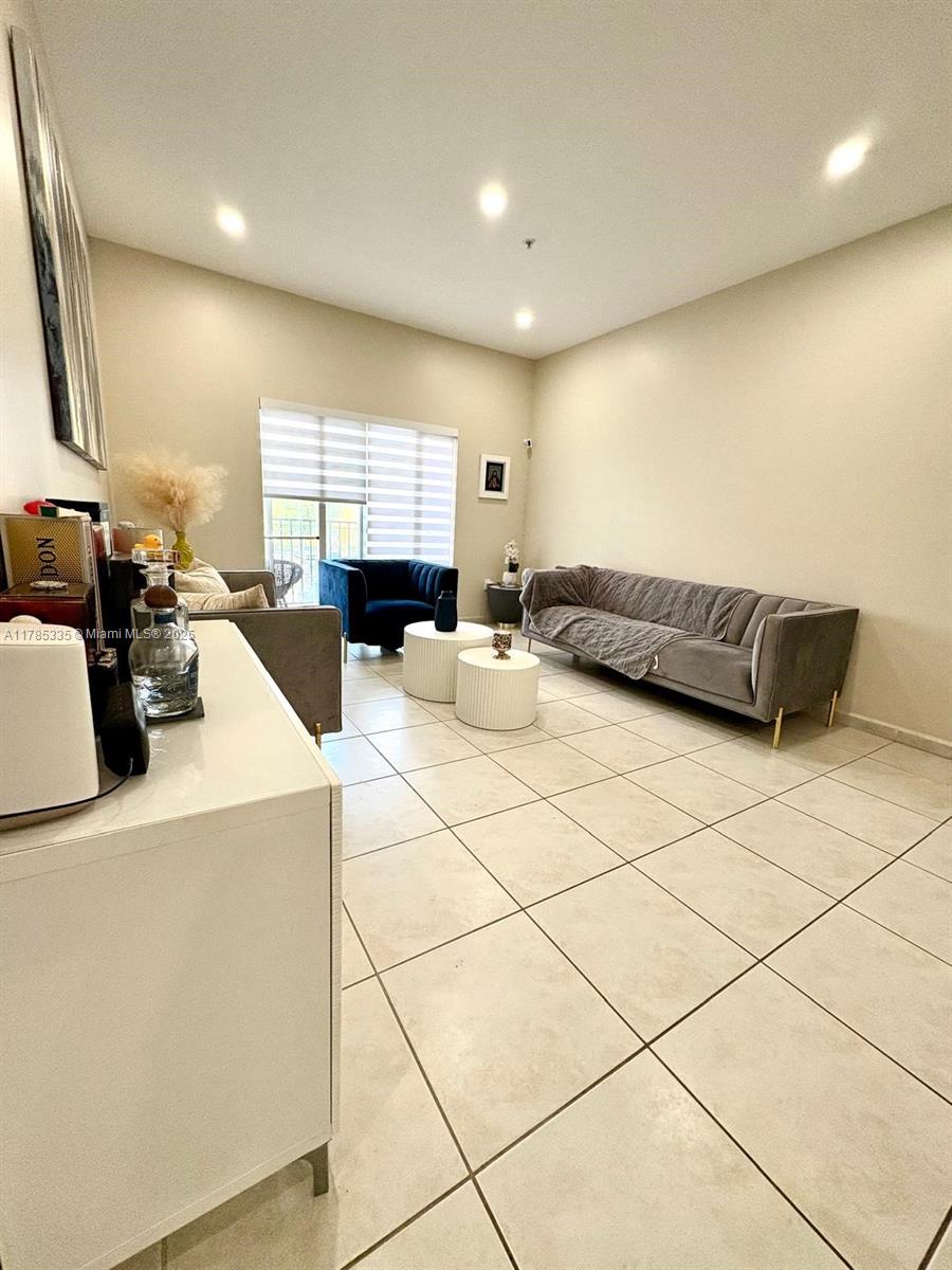 7340 NW 114th Ave 201