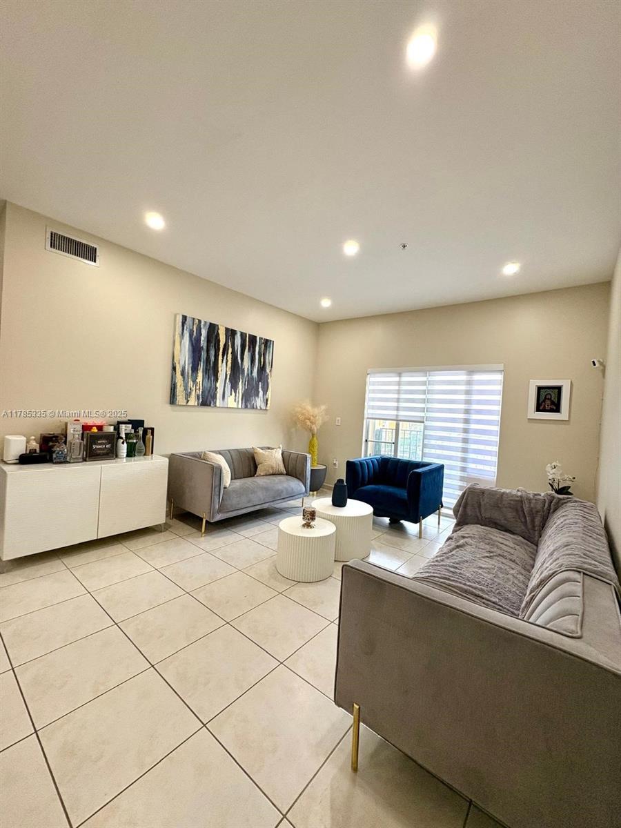 7340 NW 114th Ave 201