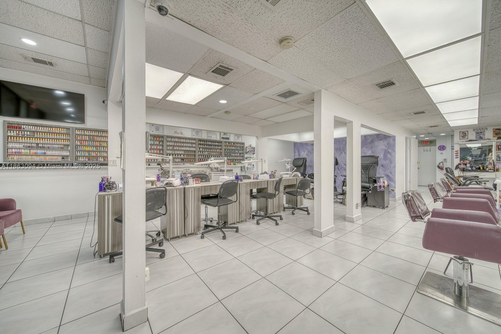 Full Service Beauty Salon On Flagler St