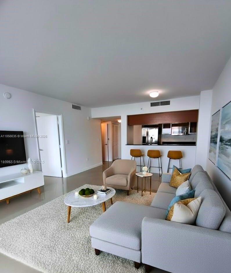 1800 N Bayshore Dr 3908