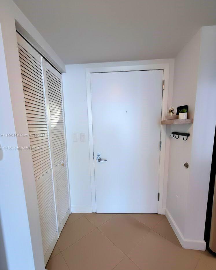 1800 N Bayshore Dr 3908