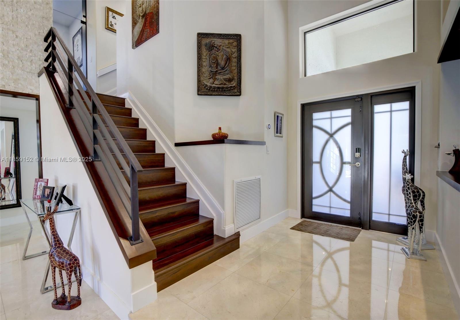 1154 Laguna Springs Dr