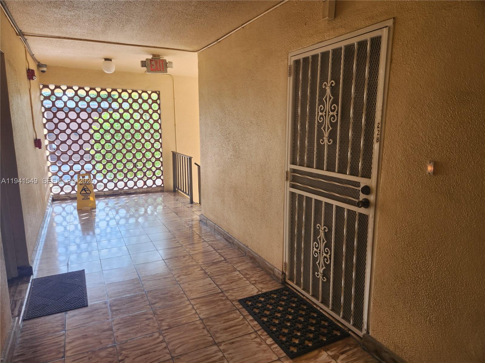 WESTCHESTER LUXURY CONDO - Residential Lease