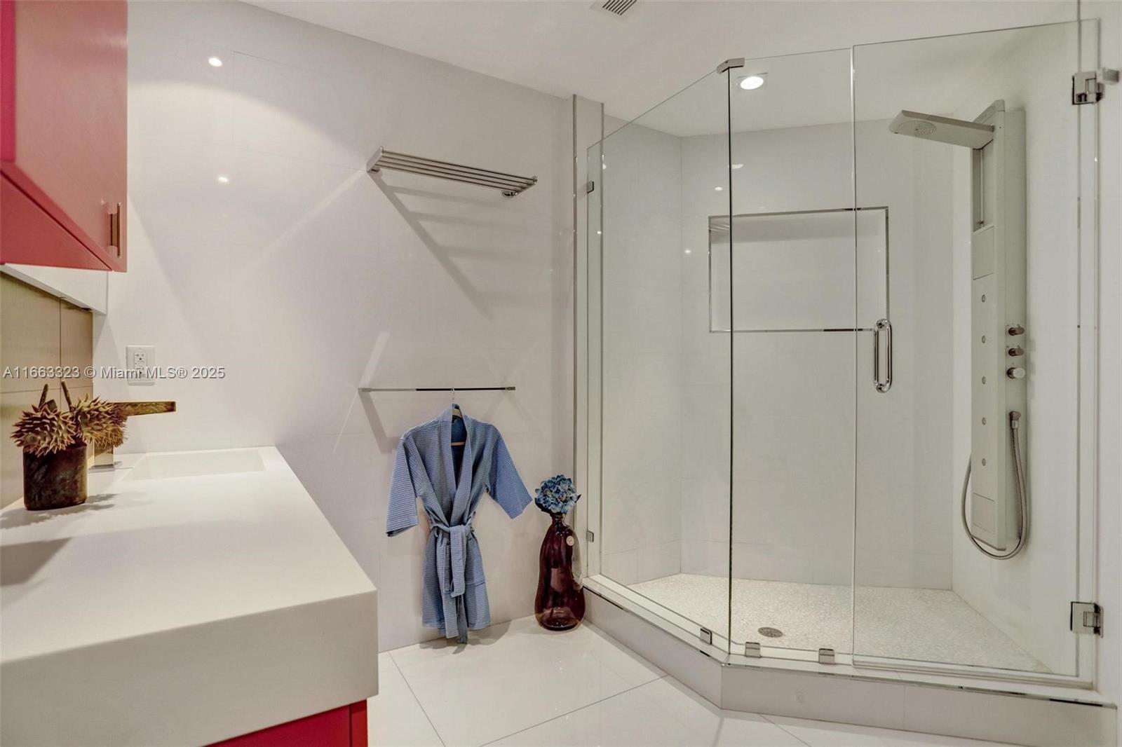 ATLANTIC I AT THE POINT C - Residential