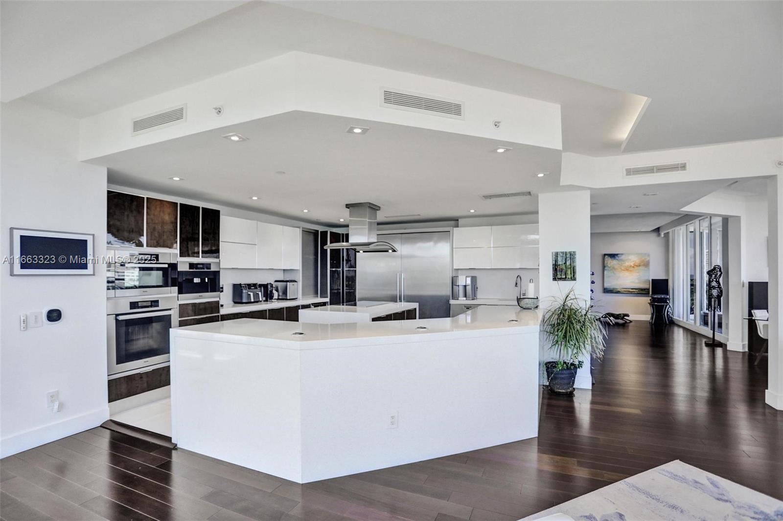 ATLANTIC I AT THE POINT C - Residential