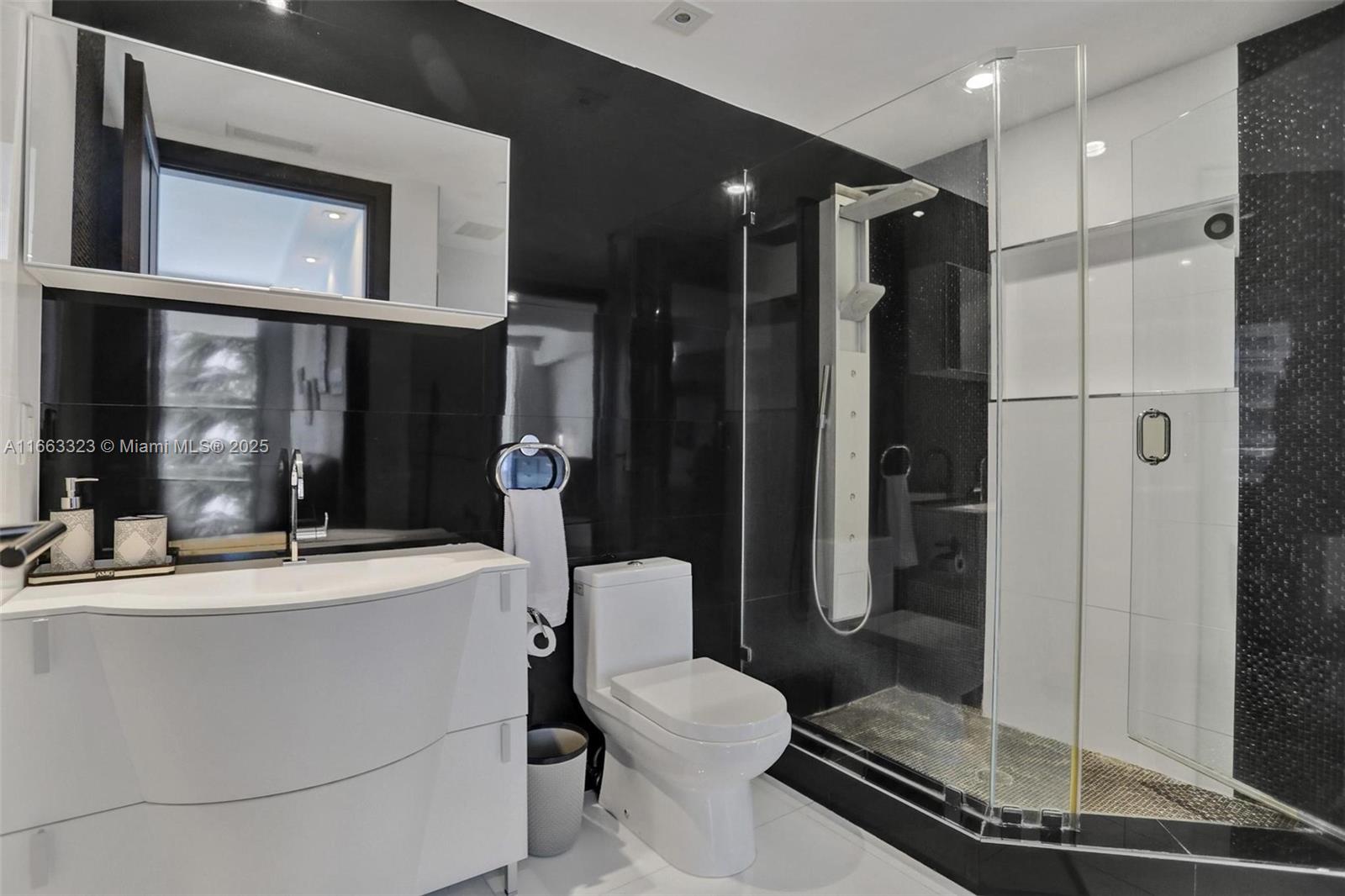 ATLANTIC I AT THE POINT C - Residential