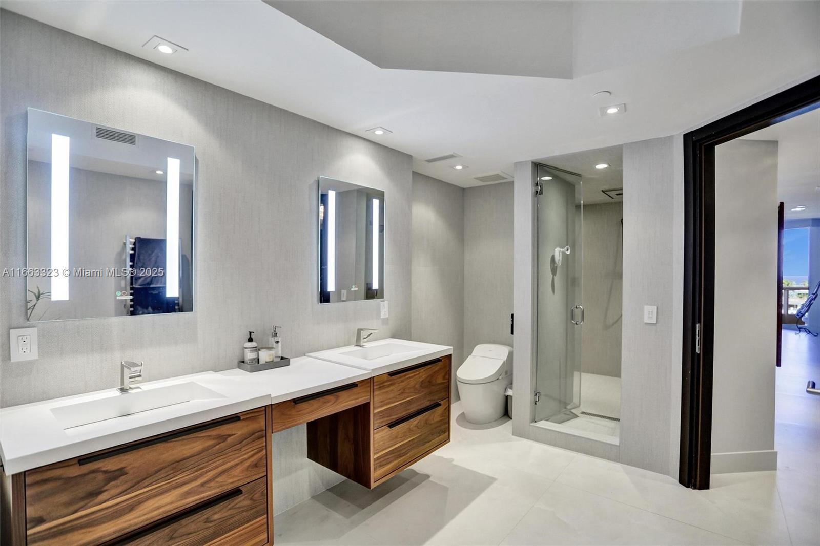 ATLANTIC I AT THE POINT C - Residential