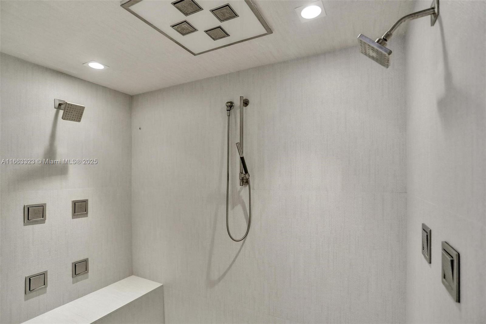 ATLANTIC I AT THE POINT C - Residential