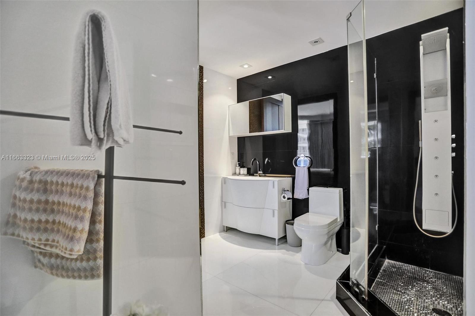 ATLANTIC I AT THE POINT C - Residential