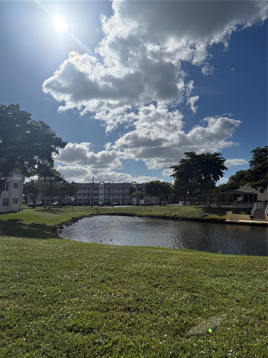 SUNRISE LAKES 36 CONDO - Residential